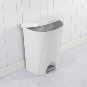 1094  - 6.6 Gal. StepOn Wastebasket