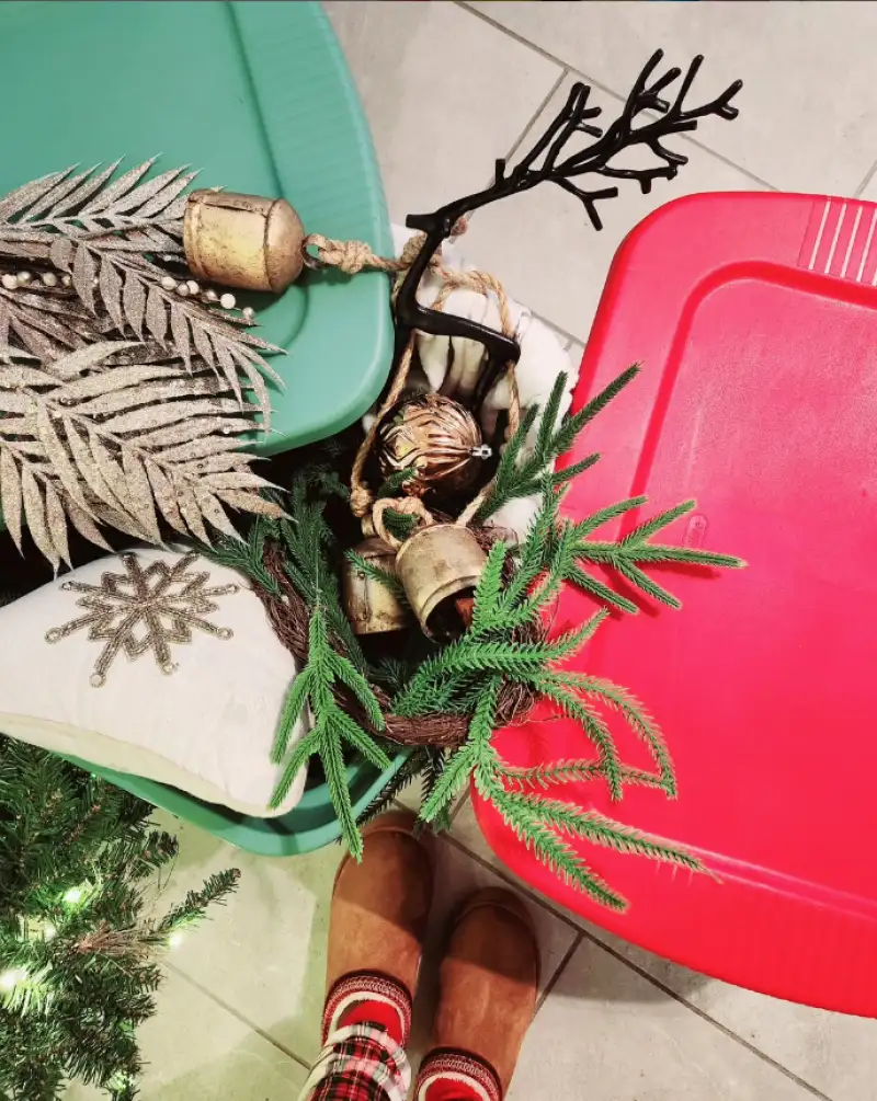 How to store holiday decorations without the stress - how to store holiday decorations without the stress - sterilite